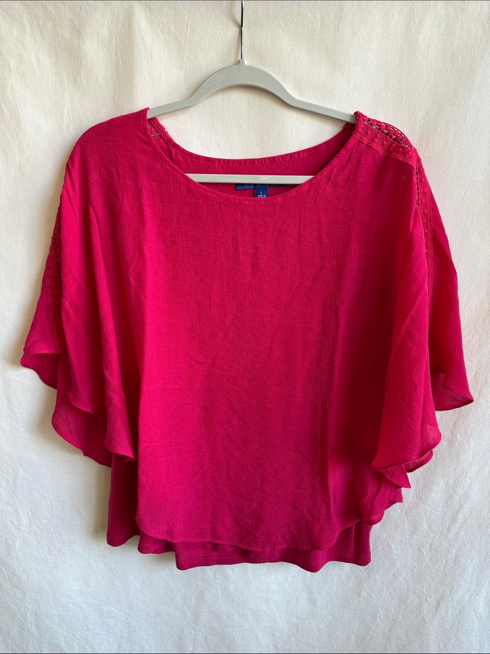 Apt. 9 fuchsia batwing top with attached tank, size L